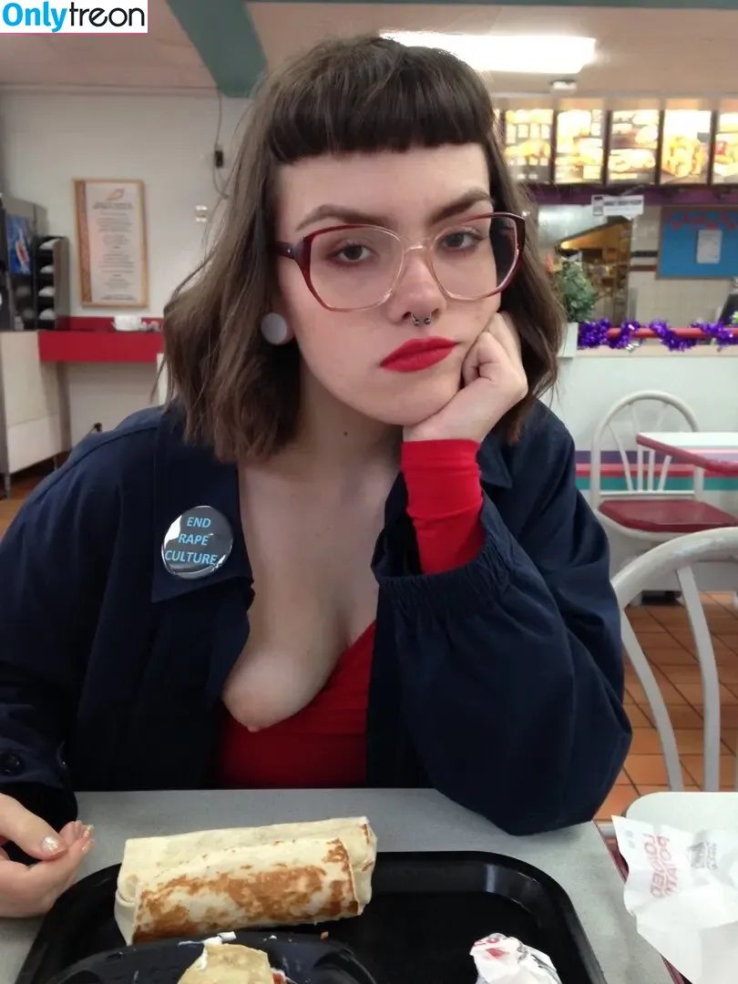 Bree McGee nude photo #0040 (slipknotnightcore)