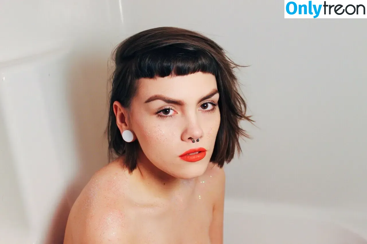 Bree McGee nude photo #0041 (slipknotnightcore)