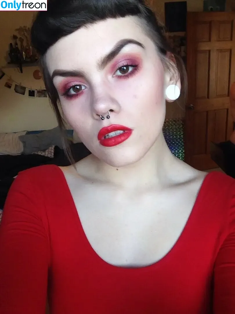 Bree McGee nude photo #0065 (slipknotnightcore)