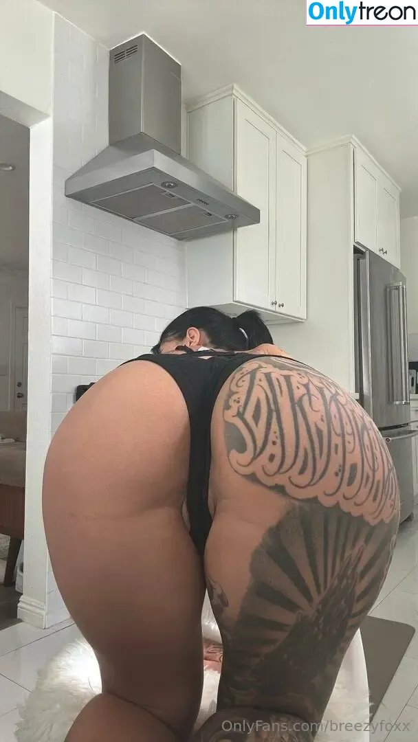 Breezy Foxx nude photo #0116 (breezyfoxx)