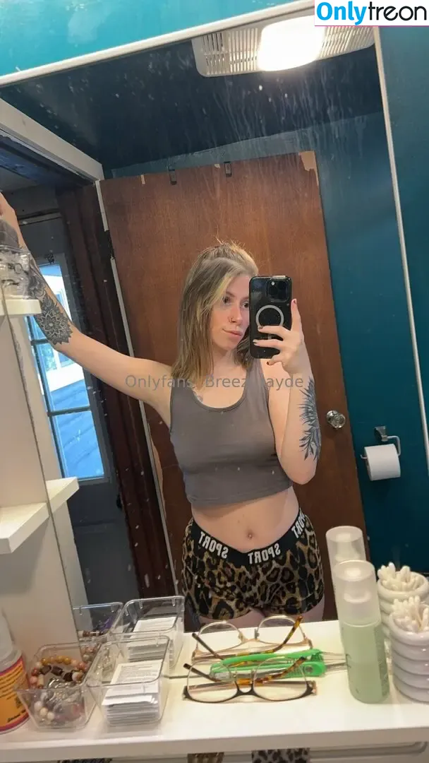 breezy.jayde nude photo #0009 (breezy.jayde)
