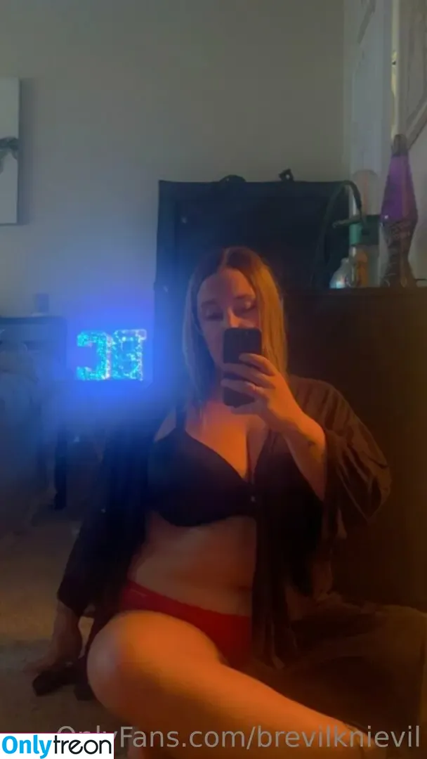brevilknievil nude photo #0011 (brevindoll15)