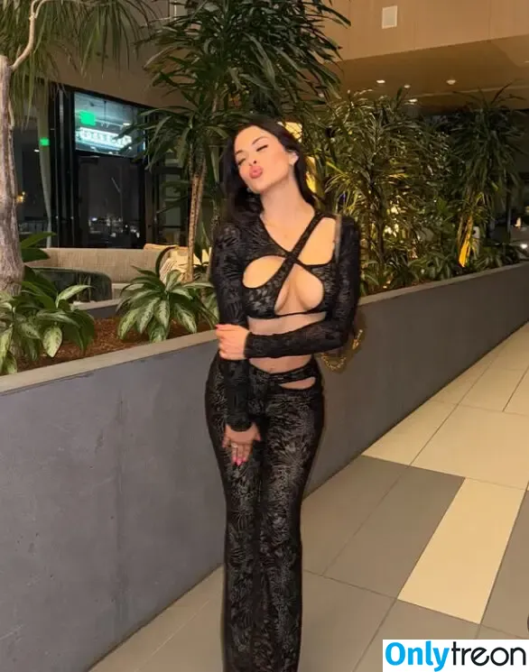 Bri Cookie nude photo #0272 (bri.cookie)