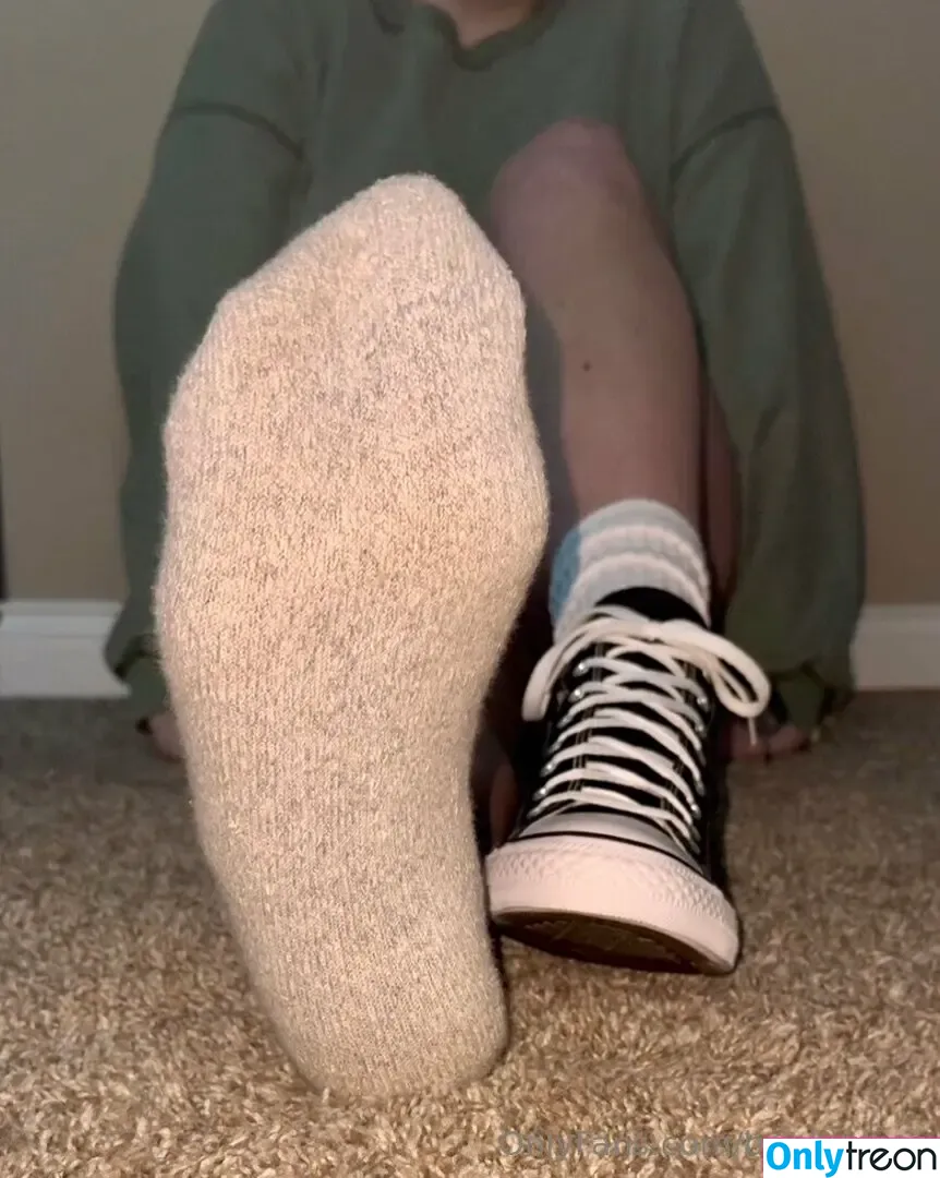 briabigfeet nude photo #0045 (briabigfeet)