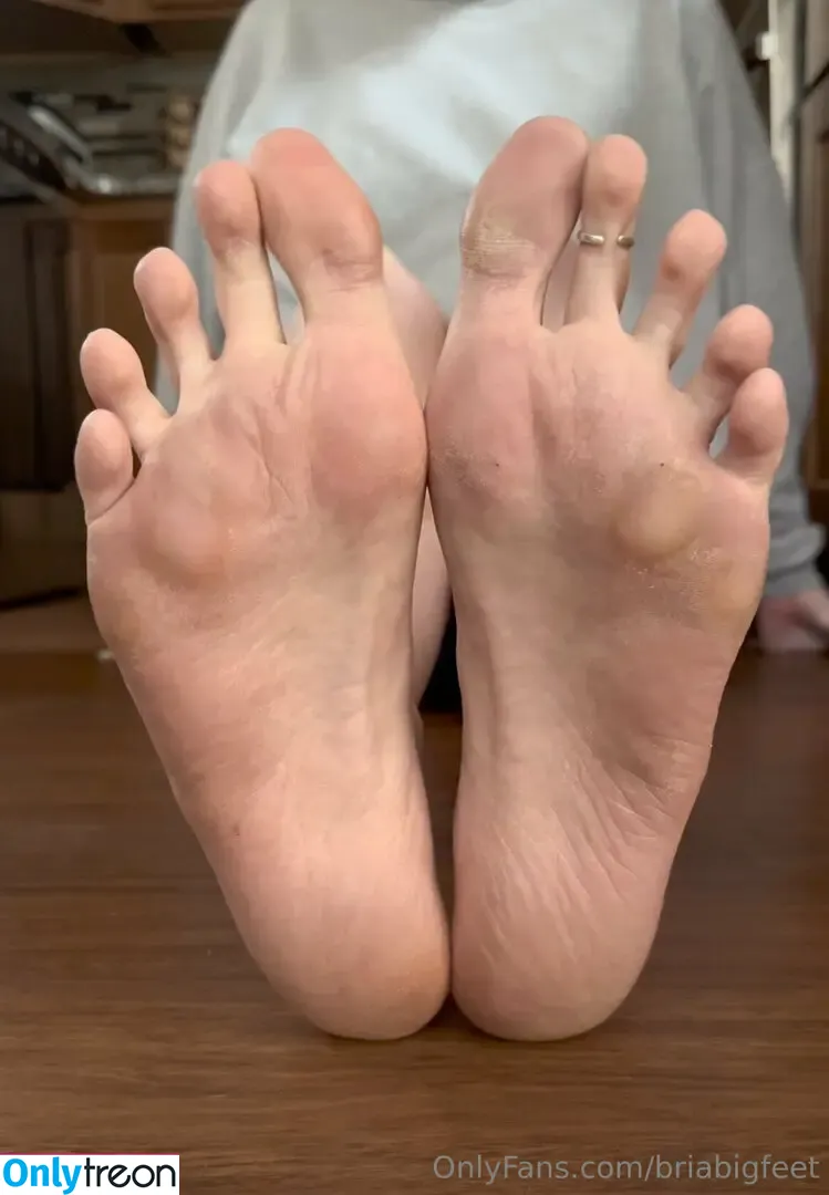 briabigfeet nude photo #0063 (briabigfeet)