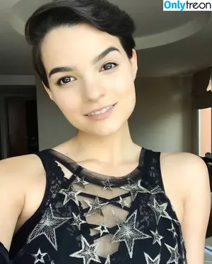 Brianna Hildebrand / briannahilde nude photo #0021