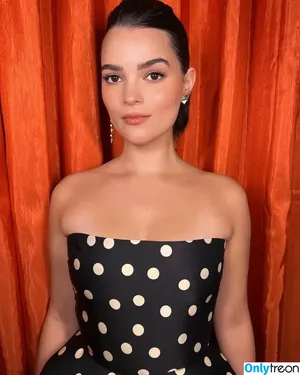 Brianna Hildebrand / briannahilde nude photo #0026