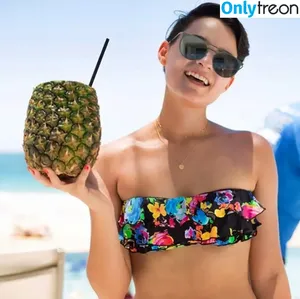 Brianna Hildebrand / briannahilde nude photo #0036
