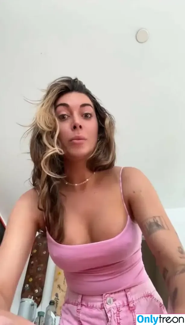 Briannalapagalia nude photo #0080 ( / Briannachickenfry / briannalapaglia)