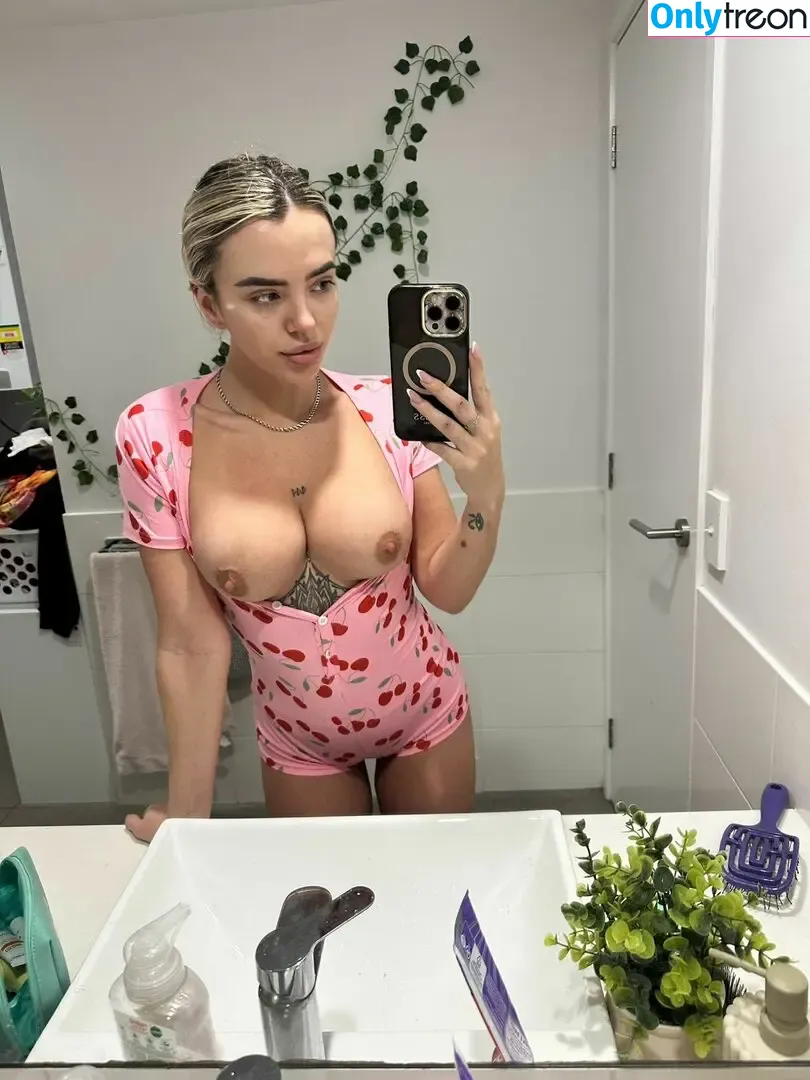 Bridgetl__ nude photo #0018 (Bridget L / bridgetl___ / lilbxx)