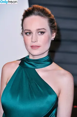 Brie Larson / brielarson nude photo #0858