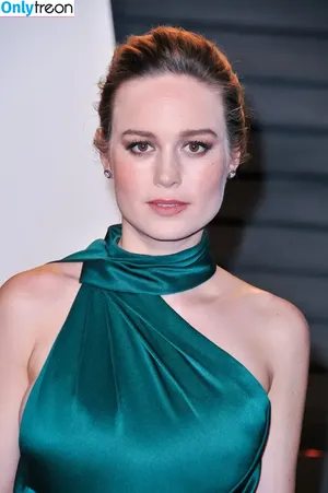 Brie Larson / brielarson nude photo #0861