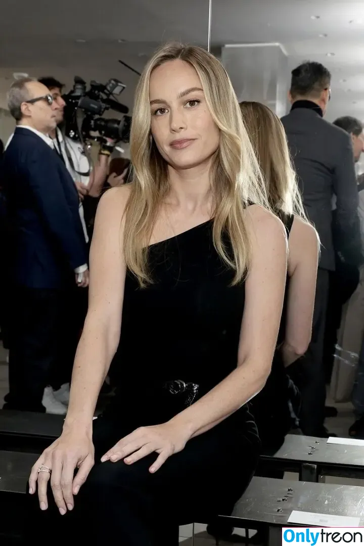 Brie Larson nude photo #0684 (brielarson)