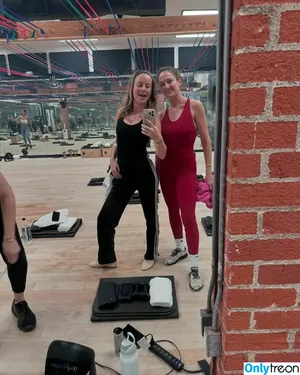 Brie Larson / brielarson nude photo #1024