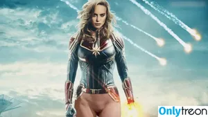 Brie Larson / brielarson nude photo #1123