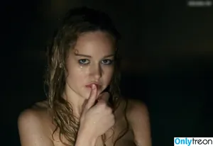 Brie Larson / brielarson nude photo #1231