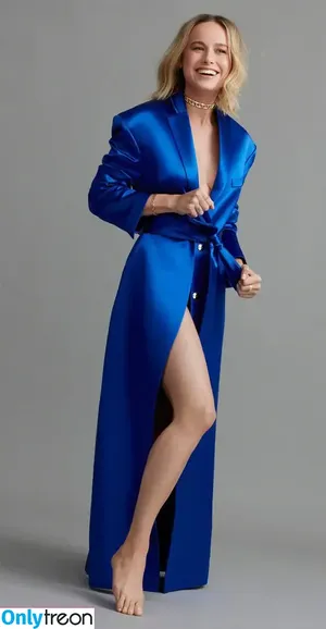 Brie Larson / brielarson nude photo #1252