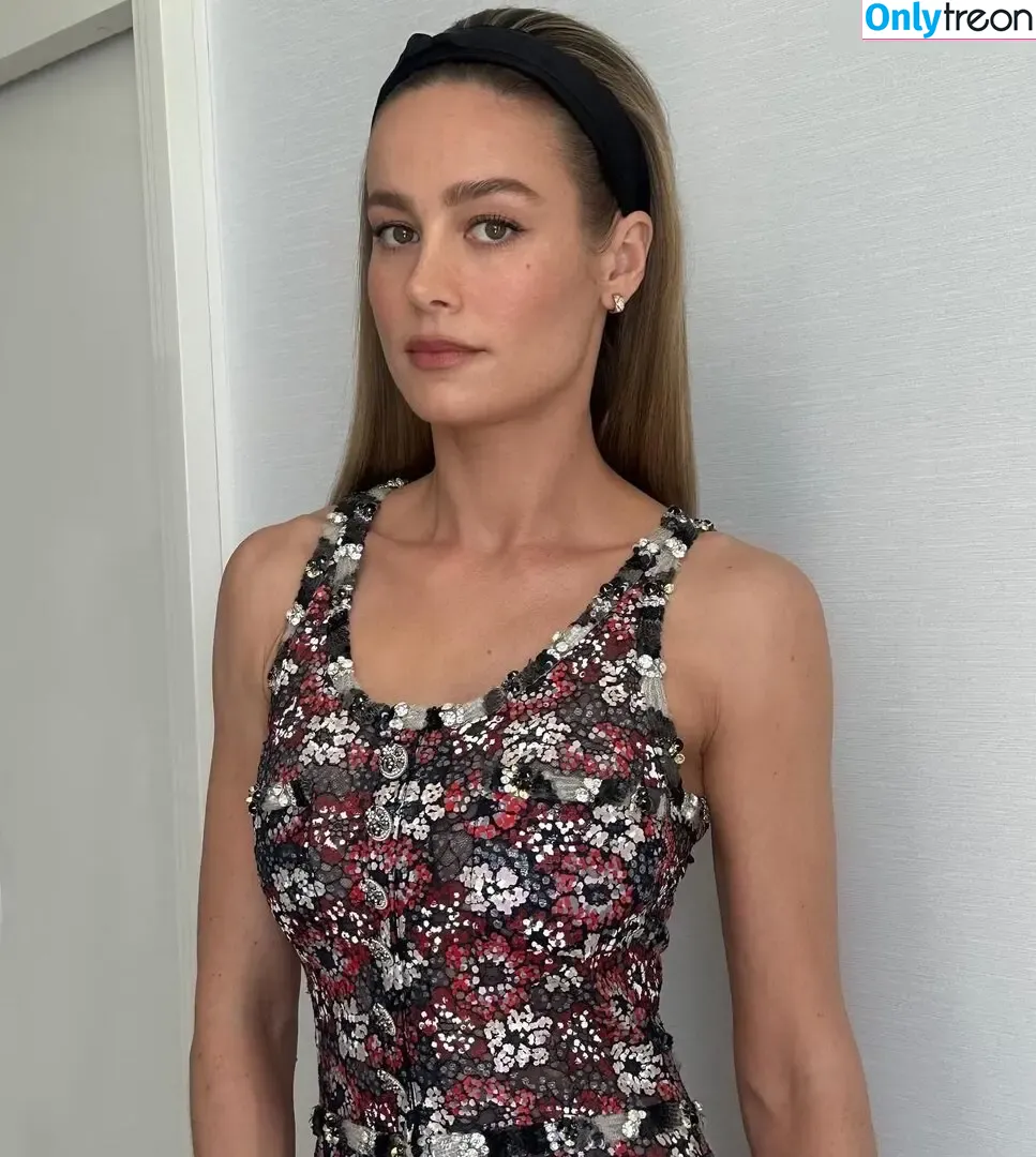 Brie Larson nude photo #1214 (brielarson)