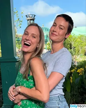 Brie Larson / brielarson nude photo #2111