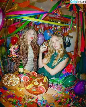 Brie Larson / brielarson nude photo #2116