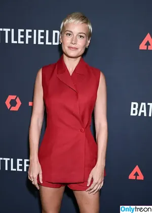 Brie Larson / brielarson nude photo #2152