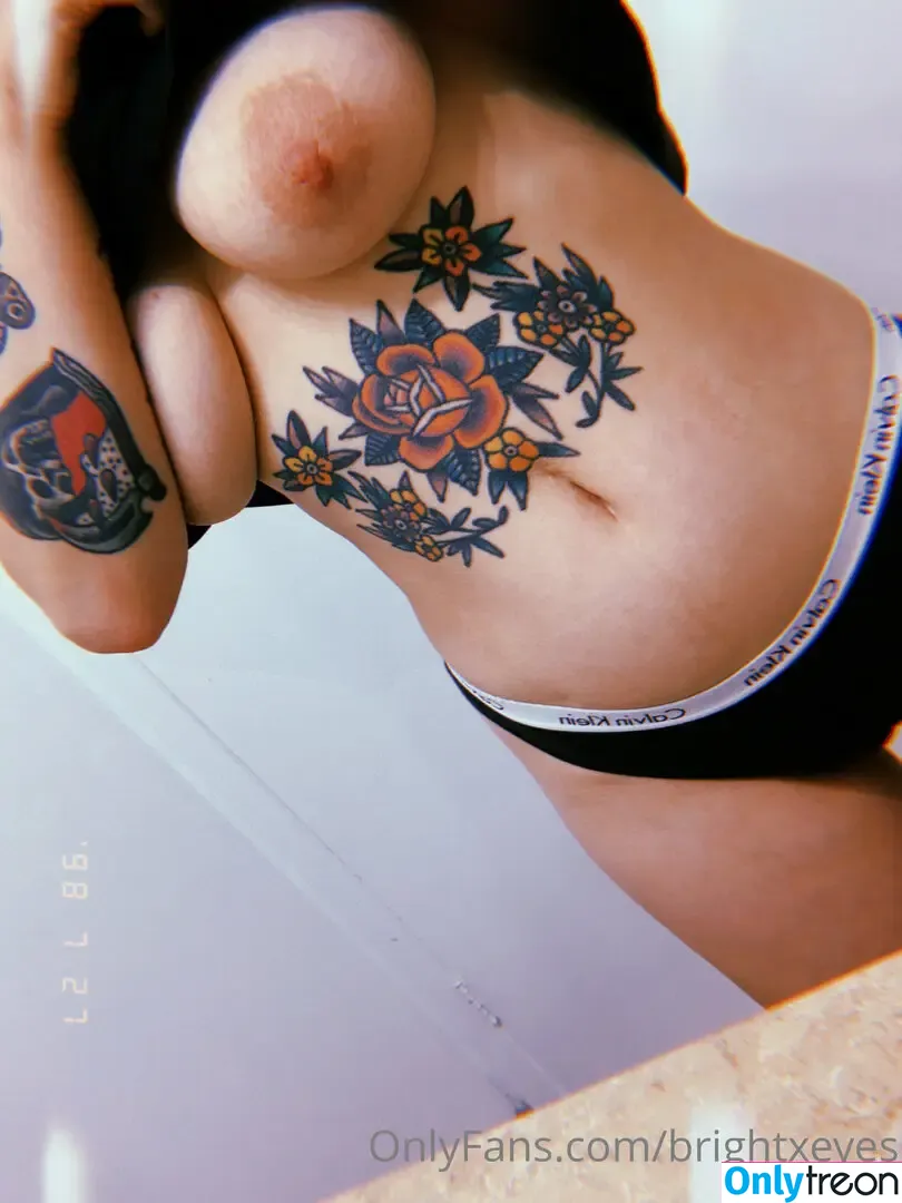brightxeyes nude photo #0025 (brightxeyes)