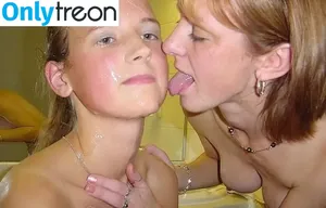 British 00's Porn / iamthirtyaf nude photo #0942