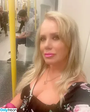 British 00's Porn / iamthirtyaf nude photo #1614