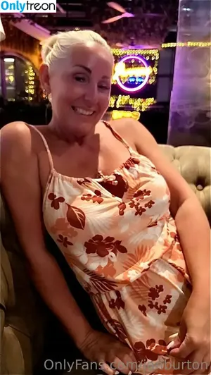 British 00's Porn / iamthirtyaf nude photo #1809