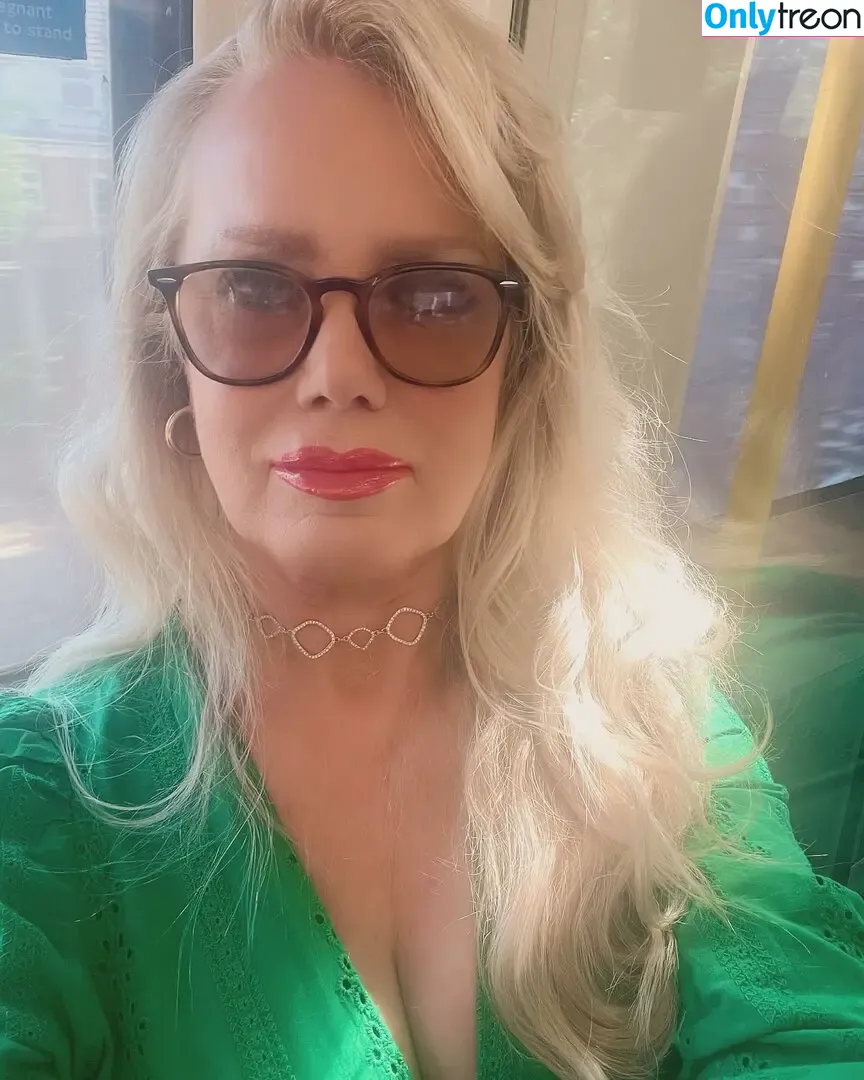 British 00's Porn nude photo #1595 (iamthirtyaf)