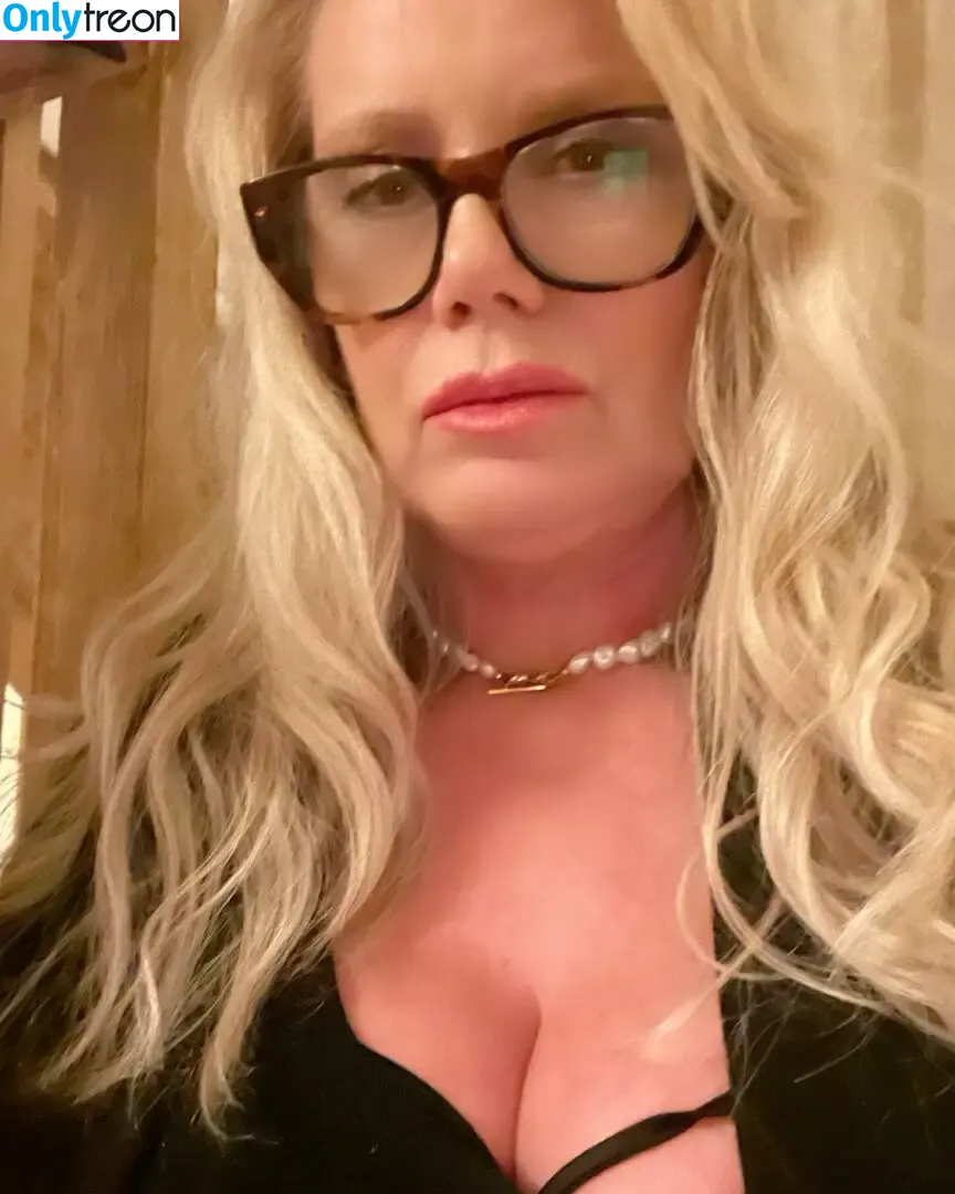British 00's Porn nude photo #1598 (iamthirtyaf)