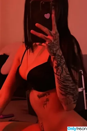 Britney Martinez / Yoursickdoll / bbritneymartinezz nude photo #0003