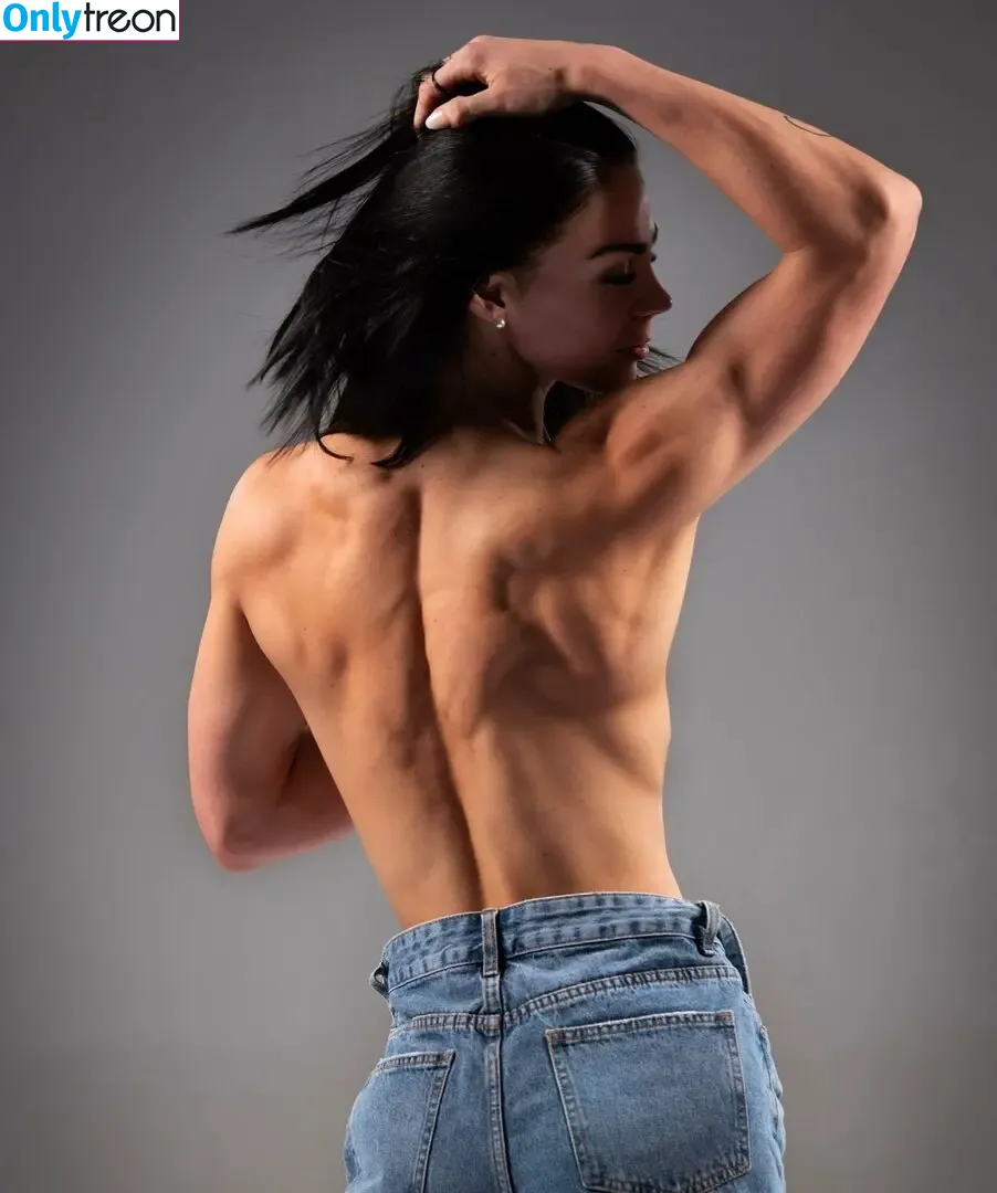Brittany Krommenhoek nude photo #0004 (brittany.krommenhoek)
