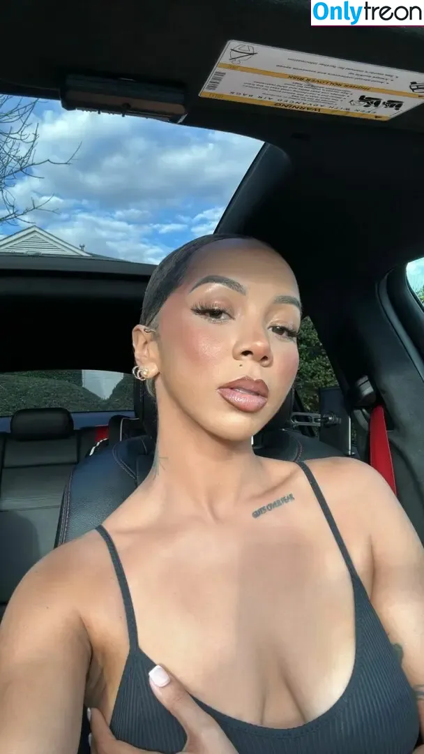 Brittany Renner nude photo #0001 (bundleofbrittany)
