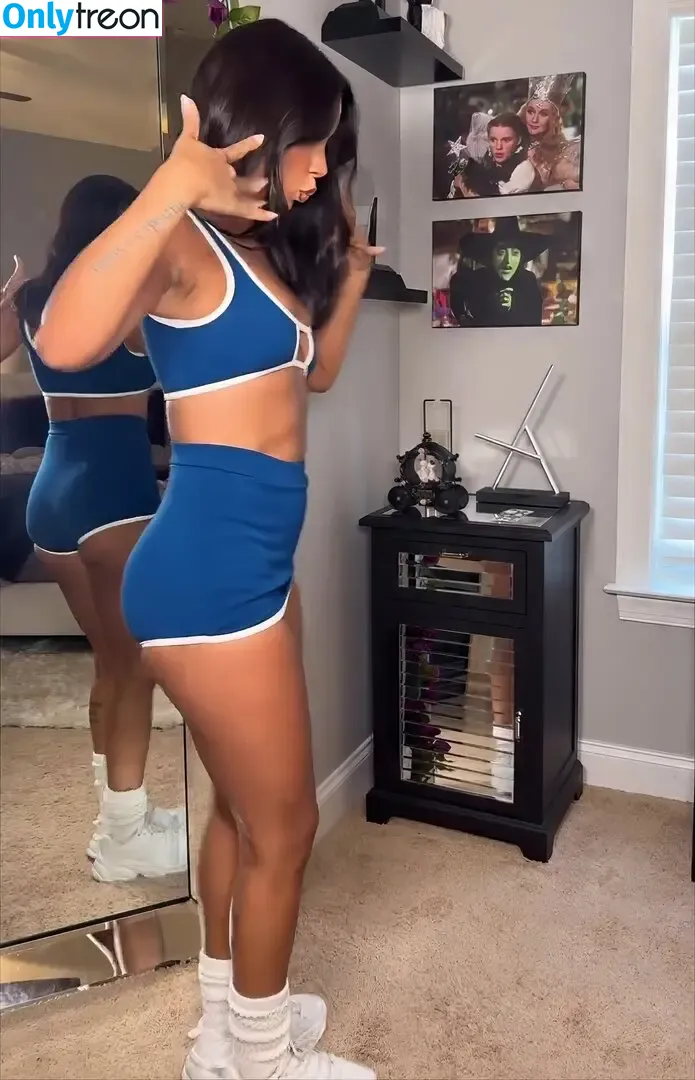 Brittany Renner nude photo #0048 (bundleofbrittany)
