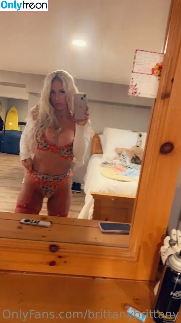 brittanybrittany nude photo #0039 (brittany hoffman / bundleofbrittany)