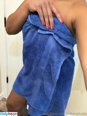 brittanyhurts / letsgetithurts nude photo #0007