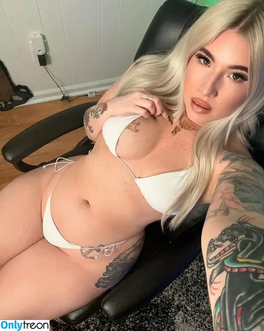 Brittny Blaine nude photo #0161 (brittnyblaine / thebrittnyblaine)