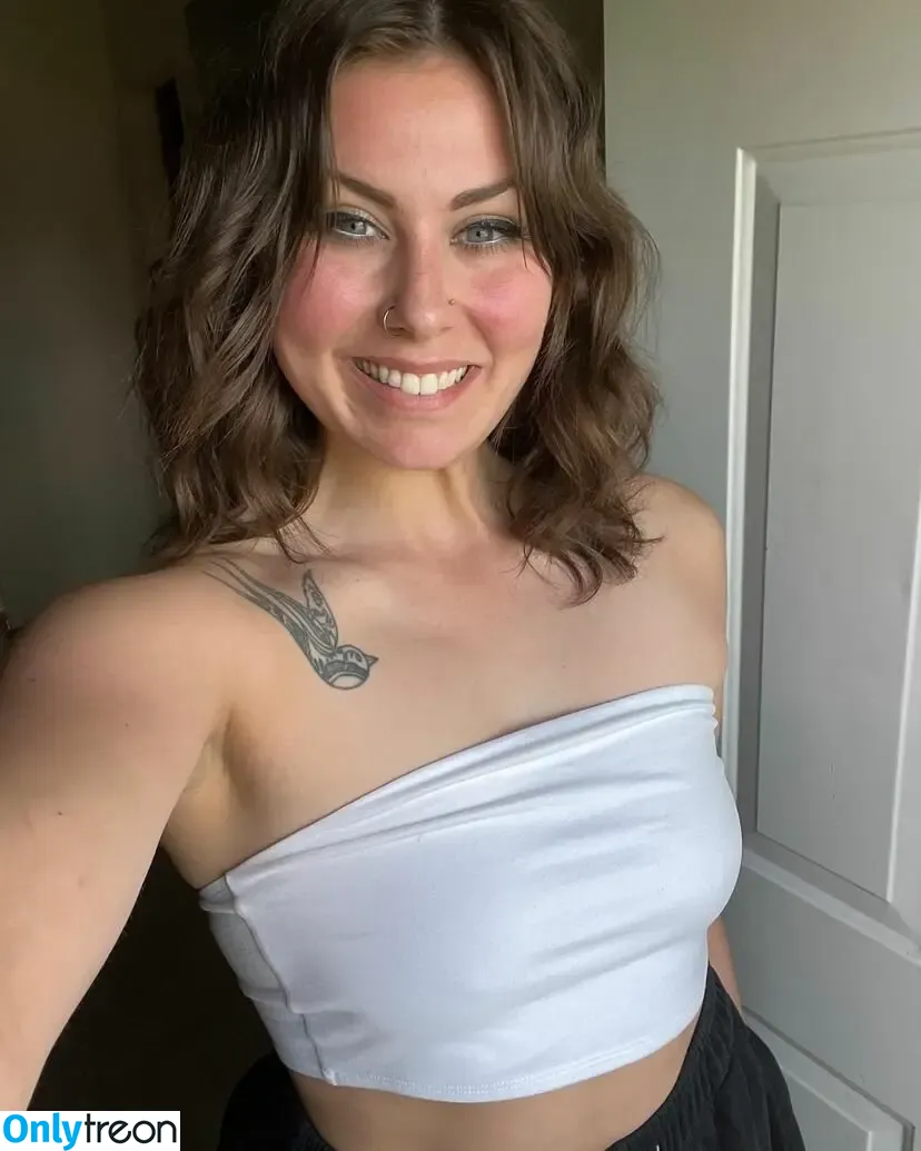 brittsprettypeach nude photo #0036 (brittsprettypeach_)