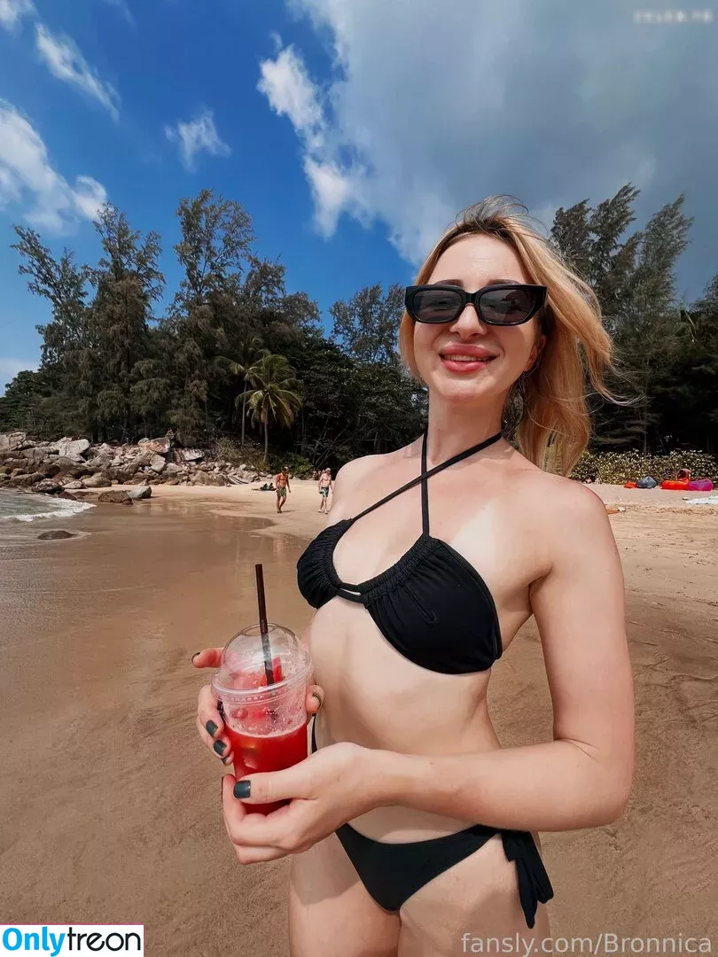 Bronnica nude photo #0304 (Anna Bronnica / Bronnica92)