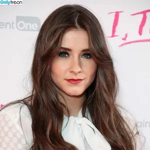 Brooke Vincent / brookelevivincent nude photo #0121