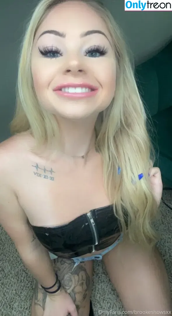 brookeshowsxx nude photo #0104 (brookeshowsxx)