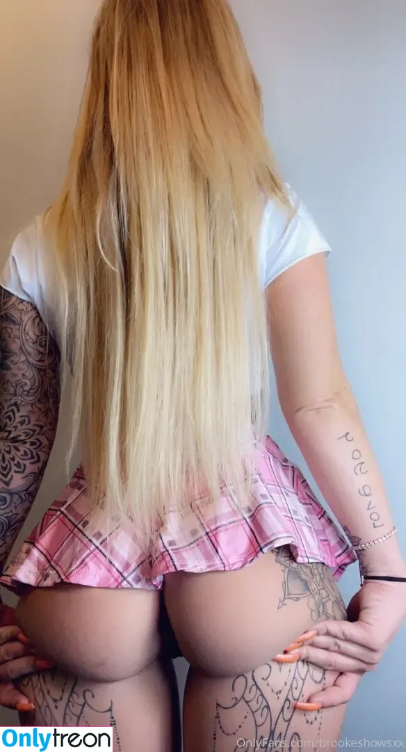 brookeshowsxx nude photo #0386 (brookeshowsxx)