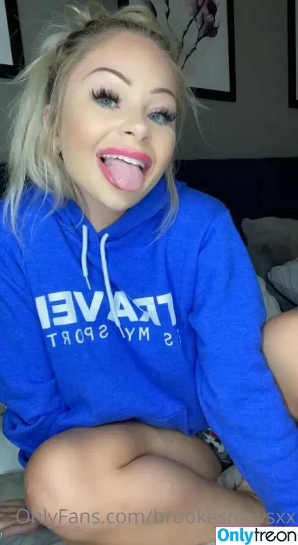 brookeshowsxx nude photo #0605 (brookeshowsxx)