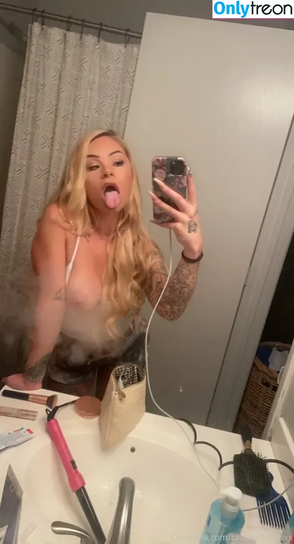 brookeshowsxx nude photo #0833 (brookeshowsxx)