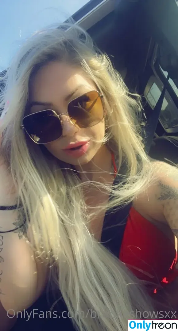 brookeshowsxx nude photo #0950 (brookeshowsxx)