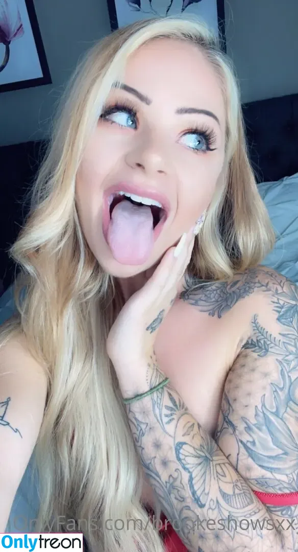 brookeshowsxx nude photo #0966 (brookeshowsxx)