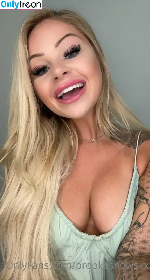 brookeshowsxx nude photo #0998 (brookeshowsxx)