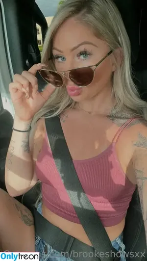 brookeshowsxx nude photo #1971