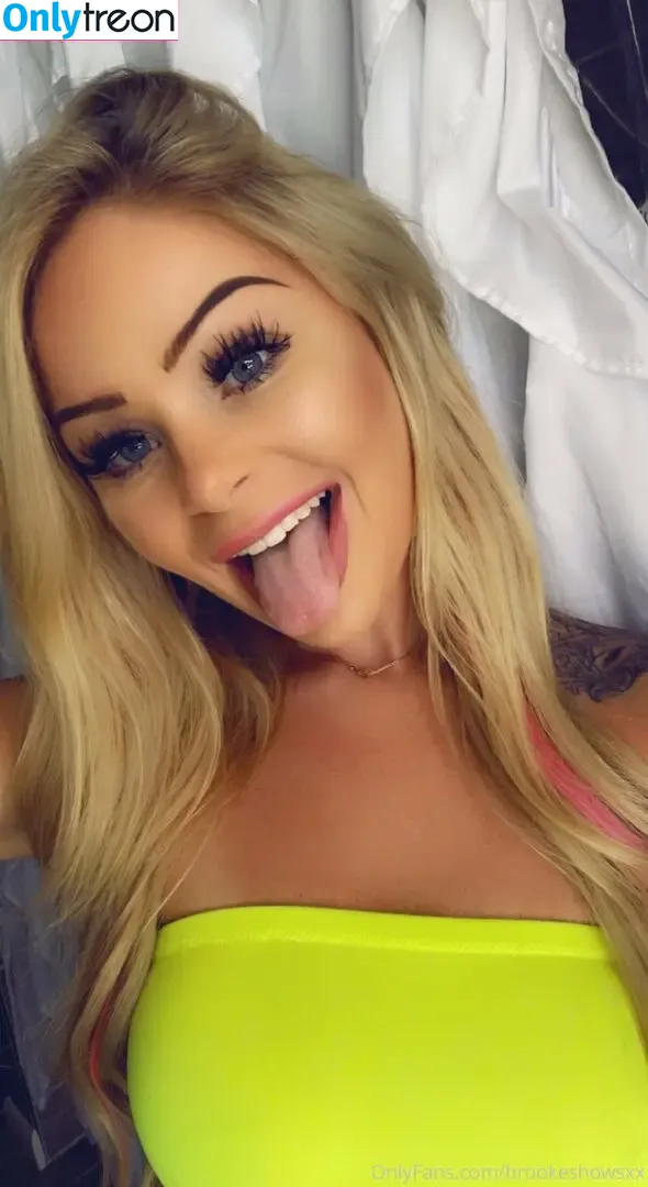 brookeshowsxx nude photo #1137 (brookeshowsxx)